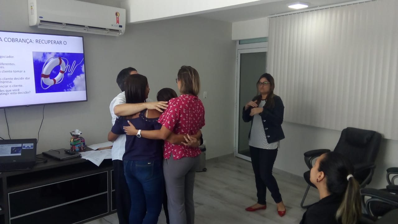 gan trein cobrança c1dabf72-d787-4c93-8fdc-7cb7af12b3ac.jpg